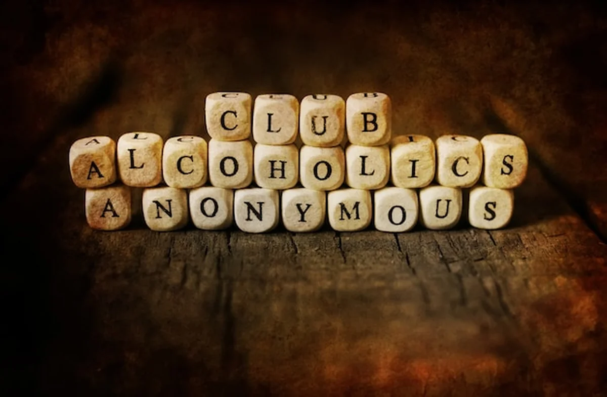 Zużyty, brudny stary obraz pomocny w leczeniu uzależnień